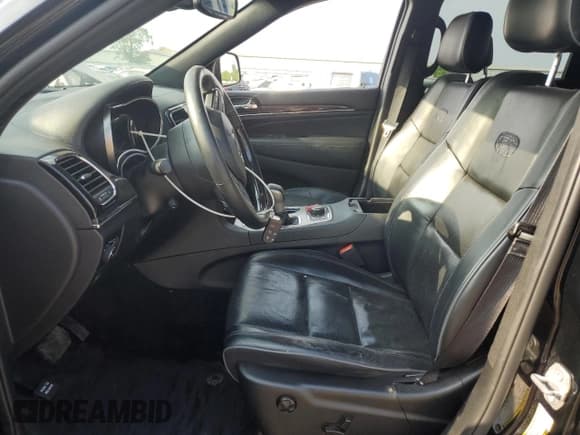 ✅ 2019 Jeep Grand Cherokee Overland • VIN: 1C4RJFCG8KC526698 • Lot: 61562865. Wystawiony na Copart z przebiegiem 141 926 mil. Bezpłatny archiwum sprzedaży aukcyjnych z USA i szczegółowy raport historii pojazdu na DreamBid. Zdjęcie 7.