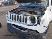 ✅ 2015 Jeep Renegade Limited • VIN: ZACCJBDT0FPB70053 • Lot: 43373271. Wystawiony na IAAI z przebiegiem 125 393 mil. Bezpłatny archiwum sprzedaży aukcyjnych z USA i szczegółowy raport historii pojazdu na DreamBid. Zdjęcie 6.