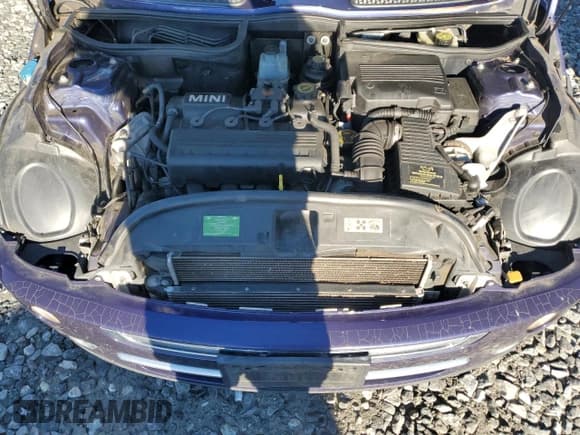 ✅ 2005 MINI Hardtop • VIN: WMWRC33405TC56434 • Lot: 87384035. Listed on Copart with 99,950 mi. Free auction sales archive from the USA and detailed vehicle history report at DreamBid. Image 11.