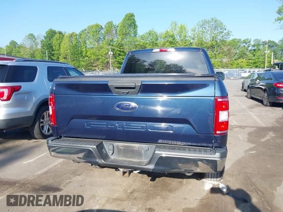 ✅ 2018 Ford F-150 XL • VIN: 1FTFX1E57JFA12712 • Lot: 42141045. Wystawiony na IAAI z przebiegiem 83 439 mil. Bezpłatny archiwum sprzedaży aukcyjnych z USA i szczegółowy raport historii pojazdu na DreamBid. Zdjęcie 16.