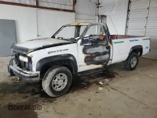 ✅ 1999 Chevrolet Silverado 2500 • VIN: 1GCGK24R9XR706208 • Lot: 58794035. Wystawiony na Copart z przebiegiem Nie podano. Bezpłatny archiwum sprzedaży aukcyjnych z USA i szczegółowy raport historii pojazdu na DreamBid. Zdjęcie 1.