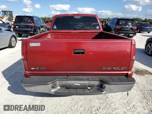 ✅ 1998 Chevrolet S-10 LS • VIN: 1GCCS1446WK207984 • Лот: 80580584. Опубликован ранее на Copart с пробегом 139 040 миль. Бесплатный доступ к архиву аукционных продаж из США и подробный отчёт об истории автомобиля на DreamBid. Изображение 6.