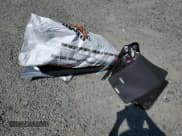 ✅ 2017 Jaguar F-Type Premium • VIN: SAJWA6AT9H8K43422 • Лот: 59811725. Опубликован ранее на Copart с пробегом Не указан. Бесплатный доступ к архиву аукционных продаж из США и подробный отчёт об истории автомобиля на DreamBid. Изображение 12.