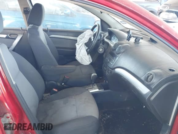 ✅ 2011 Chevrolet Aveo 1LT • VIN: KL1TD6DE8BB238459 • Lot: 41496919. Wystawiony na IAAI z przebiegiem 153 762 mil. Bezpłatny archiwum sprzedaży aukcyjnych z USA i szczegółowy raport historii pojazdu na DreamBid. Zdjęcie 5.