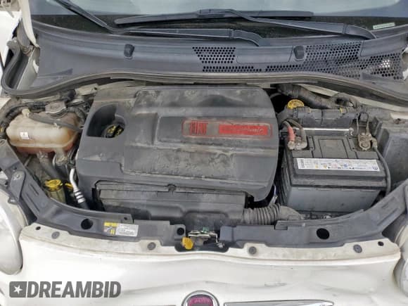 ✅ 2015 FIAT 500 Lounge • VIN: 3C3CFFER3FT513622 • Lot: 51696875. Wystawiony na Copart z przebiegiem 179 535 mil. Bezpłatny archiwum sprzedaży aukcyjnych z USA i szczegółowy raport historii pojazdu na DreamBid. Zdjęcie 12.