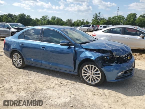 ✅ 2015 Volkswagen Jetta SE • VIN: 3VWD07AJ7FM414302 • Лот: 62855805. Опубликован ранее на Copart с пробегом 77 533 миль. Бесплатный доступ к архиву аукционных продаж из США и подробный отчёт об истории автомобиля на DreamBid. Изображение 4.