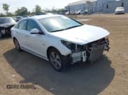 ✅ 2016 Hyundai Sonata • VIN: KMHE14L29GA021355 • Лот: 43240312. Опубликован ранее на IAAI с пробегом 87 076 миль. Бесплатный доступ к архиву аукционных продаж из США и подробный отчёт об истории автомобиля на DreamBid. Изображение 1.