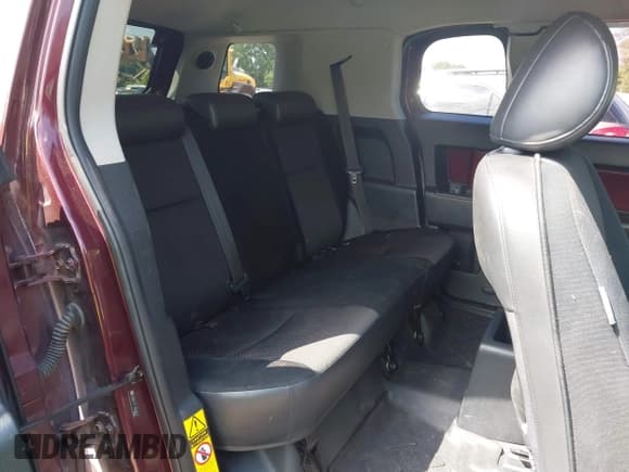 ✅ 2007 Toyota FJ Cruiser • VIN: JTEBU11F170003517 • Лот: 42981636. Опубликован ранее на IAAI с пробегом 169 928 миль. Бесплатный доступ к архиву аукционных продаж из США и подробный отчёт об истории автомобиля на DreamBid. Изображение 8.