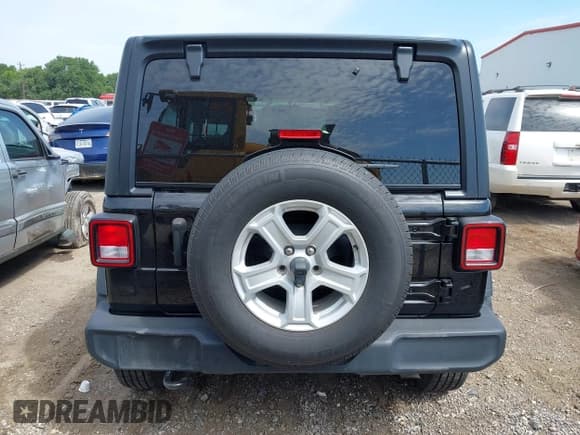 ✅ 2023 Jeep Wrangler Sport S • VIN: 1C4HJXDN6PW599895 • Lot: 42242107. Wystawiony na IAAI z przebiegiem 53 980 mil. Bezpłatny archiwum sprzedaży aukcyjnych z USA i szczegółowy raport historii pojazdu na DreamBid. Zdjęcie 16.