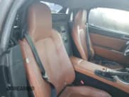 ✅ 2007 Mazda MX-5 Miata Grand Touring • VIN: JM1NC25F570137550 • Lot: 83415134. Wystawiony na Copart z przebiegiem 113 321 mil. Bezpłatny archiwum sprzedaży aukcyjnych z USA i szczegółowy raport historii pojazdu na DreamBid. Zdjęcie 10.