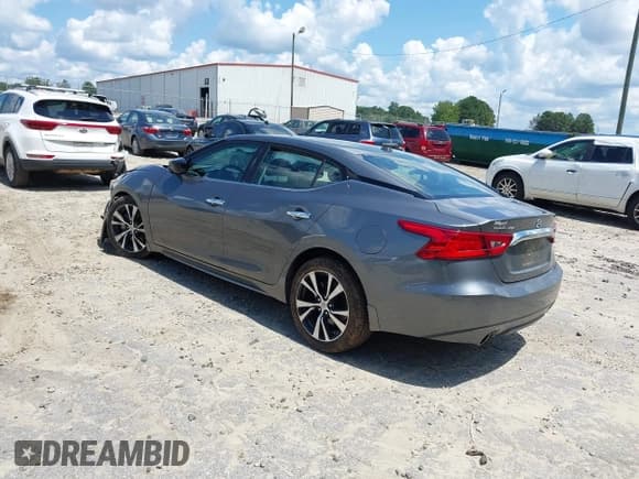 ✅ 2017 Nissan Maxima SL • VIN: 1N4AA6AP9HC456434 • Lot: 42978040. Listed on IAAI with 30,311 mi. Free auction sales archive from the USA and detailed vehicle history report at DreamBid. Image 3.