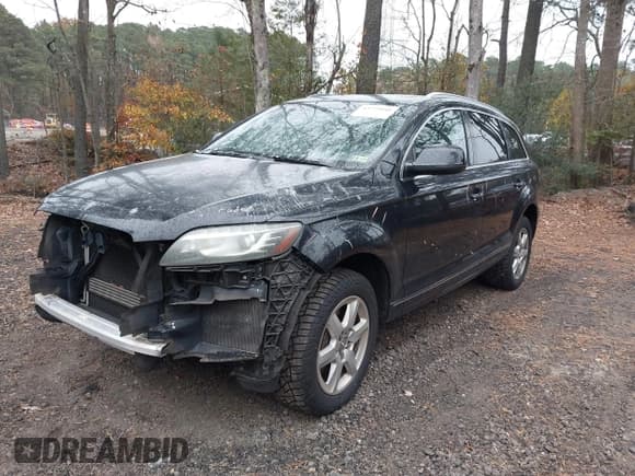 ✅ 2012 Audi Q7 Premium Plus • VIN: WA1LGAFE2CD006309 • Lot: 43725040. Wystawiony na IAAI z przebiegiem Nie podano. Bezpłatny archiwum sprzedaży aukcyjnych z USA i szczegółowy raport historii pojazdu na DreamBid. Zdjęcie 14.