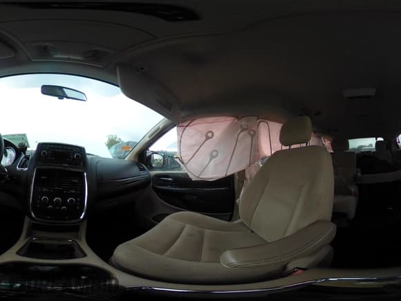 ✅ 2016 Dodge Grand Caravan SXT • VIN: 2C4RDGCG9GR370554 • Lot: 43150061. Listed on IAAI with 109,304 mi. Free auction sales archive from the USA and detailed vehicle history report at DreamBid. Image 18.