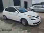 2009 Hyundai Accent GS с VIN KMHCM36C89U132543, выставлен на аукционе Copart как лот 60296685 с пробегом 274 963 миль миль и Списание • Salvage title. История ставок и продаж доступна на DreamBid. Изображение 4.