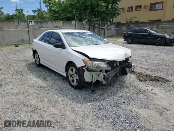 2013 Toyota Camry L with VIN 4T1BF1FK4DU279176, listed as a Copart auction lot 83811205 with 174,588 mi miles and Salvage title. Bid and sale history available at DreamBid. Image 14.