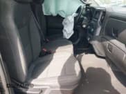 ✅ 2022 Chevrolet Silverado 1500 Custom • VIN: 3GCPYBEK5NG176980 • Lot: 41860805. Wystawiony na IAAI z przebiegiem 104 807 mil. Bezpłatny archiwum sprzedaży aukcyjnych z USA i szczegółowy raport historii pojazdu na DreamBid. Zdjęcie 5.