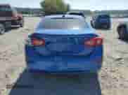 2018 Chevrolet Cruze LT z VIN 1G1BE5SM3J7247196, wystawiony jako Copart lot #71888795 z przebiegiem 88 509 mil mil oraz Szkoda całkowita • Salvage title. Historia ofert i sprzedaży dostępna na DreamBid. Obrazek 6.