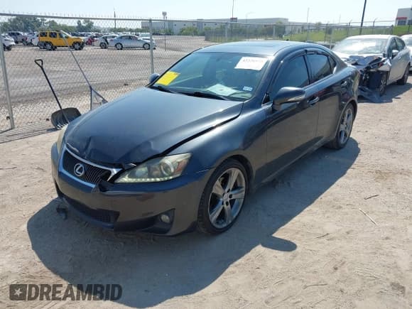 ✅ 2011 Lexus IS 250 • VIN: JTHBF5C26B5152046 • Lot: 43376975. Wystawiony na IAAI z przebiegiem 119 429 mil. Bezpłatny archiwum sprzedaży aukcyjnych z USA i szczegółowy raport historii pojazdu na DreamBid. Zdjęcie 17.