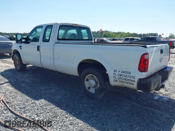 ✅ 2008 Ford F-250 XL • VIN: 1FTSX20538ED63371 • Lot: 41998949. Listed on IAAI with 291,521 mi. Free auction sales archive from the USA and detailed vehicle history report at DreamBid. Image 3.