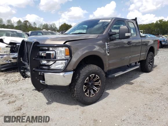 ✅ 2020 Ford F-250 XL • VIN: 1FT7X2BN5LEE72152 • Lot: 48145395. Listed on Copart with 20,757 mi. Free auction sales archive from the USA and detailed vehicle history report at DreamBid. Image 1.