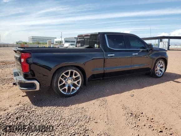✅ 2019 Chevrolet Silverado 1500 LTZ • VIN: 3GCUWEED9KG208272 • Lot: 81328415. Listed on Copart with 20,803 mi. Free auction sales archive from the USA and detailed vehicle history report at DreamBid. Image 3.