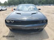 ✅ 2019 Dodge Challenger SXT • VIN: 2C3CDZAG1KH694105 • Lot: 67547714. Wystawiony na Copart z przebiegiem 59 167 mil. Bezpłatny archiwum sprzedaży aukcyjnych z USA i szczegółowy raport historii pojazdu na DreamBid. Zdjęcie 5.