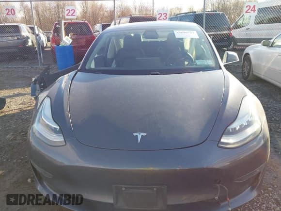 ✅ 2020 Tesla Model 3 Long Range • VIN: 5YJ3E1EB0LF588907 • Lot: 43699737. Wystawiony na IAAI z przebiegiem 121 978 mil. Bezpłatny archiwum sprzedaży aukcyjnych z USA i szczegółowy raport historii pojazdu na DreamBid. Zdjęcie 10.