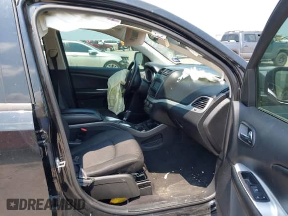 2018 Dodge Journey SE с VIN 3C4PDCAB8JT496058, выставлен на аукционе IAAI как лот 43088149 с пробегом 123 486 миль миль и . История ставок и продаж доступна на DreamBid. Изображение 5.