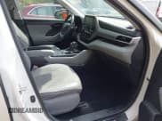 ✅ 2021 Toyota Highlander LE • VIN: 5TDBZRBH8MS141715 • Lot: 43273491. Listed on IAAI with 101,502 mi. Free auction sales archive from the USA and detailed vehicle history report at DreamBid. Image 5.