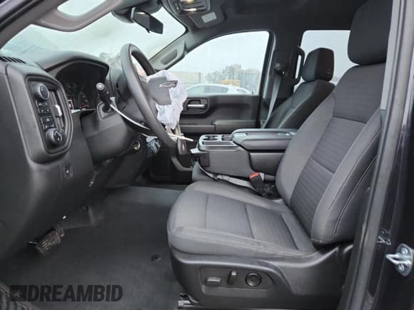 ✅ 2022 Chevrolet Silverado 1500 Custom Trail Boss • VIN: 3GCPDCEK5NG566222 • Lot: 85737375. Wystawiony na Copart z przebiegiem 21 335 mil. Bezpłatny archiwum sprzedaży aukcyjnych z USA i szczegółowy raport historii pojazdu na DreamBid. Zdjęcie 7.