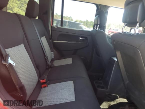 ✅ 2010 Jeep Liberty Sport • VIN: 1J4PN2GK5AW176666 • Lot: 84600285. Listed on Copart with 102,349 mi. Free auction sales archive from the USA and detailed vehicle history report at DreamBid. Image 11.