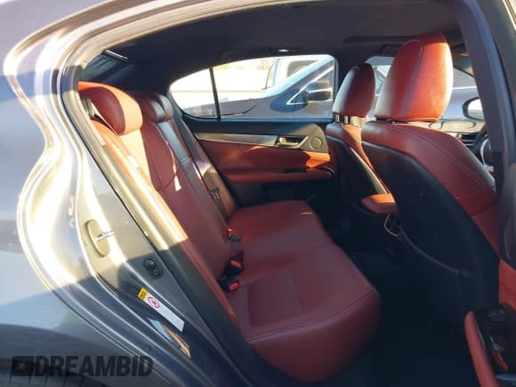 ✅ 2015 Lexus GS 350 • VIN: JTHBE1BL0FA017129 • Lot: 43696252. Wystawiony na IAAI z przebiegiem 121 951 mil. Bezpłatny archiwum sprzedaży aukcyjnych z USA i szczegółowy raport historii pojazdu na DreamBid. Zdjęcie 8.