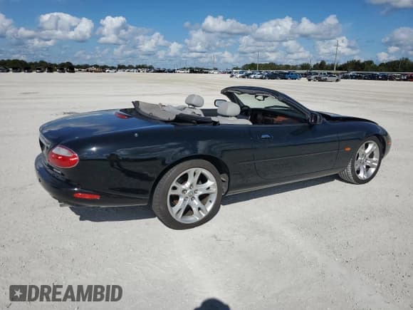 ✅ 2003 Jaguar XK • VIN: SAJDA42C232A32216 • Lot: 80443254. Wystawiony na Copart z przebiegiem Nie podano. Bezpłatny archiwum sprzedaży aukcyjnych z USA i szczegółowy raport historii pojazdu na DreamBid. Zdjęcie 3.