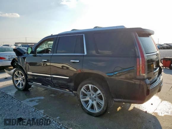 ✅ 2015 Cadillac Escalade Premium • VIN: 1GYS4NKJ7FR531596 • Lot: 81058705. Wystawiony na Copart z przebiegiem Nie podano. Bezpłatny archiwum sprzedaży aukcyjnych z USA i szczegółowy raport historii pojazdu na DreamBid. Zdjęcie 2.