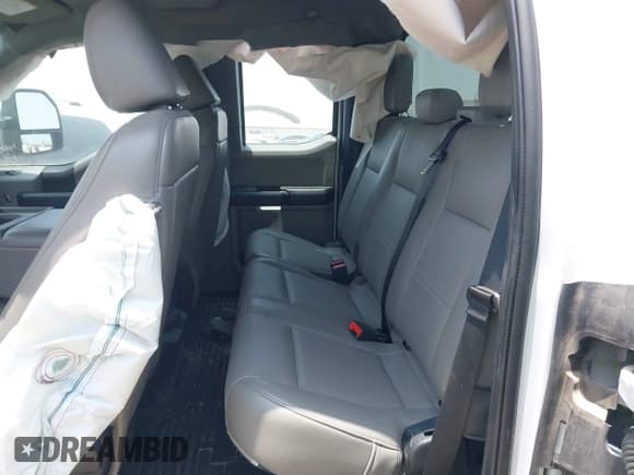 ✅ 2021 Ford F-250 XL • VIN: 1FD7X2B64MED10776 • Lot: 42320422. Listed on IAAI with 70,139 mi. Free auction sales archive from the USA and detailed vehicle history report at DreamBid. Image 8.