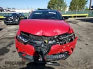 ✅ 2024 Alfa Romeo Tonale Veloce • VIN: ZASPATDW6R3036478 • Lot: 62565255. Wystawiony na Copart z przebiegiem 9 517 mil. Bezpłatny archiwum sprzedaży aukcyjnych z USA i szczegółowy raport historii pojazdu na DreamBid. Zdjęcie 5.