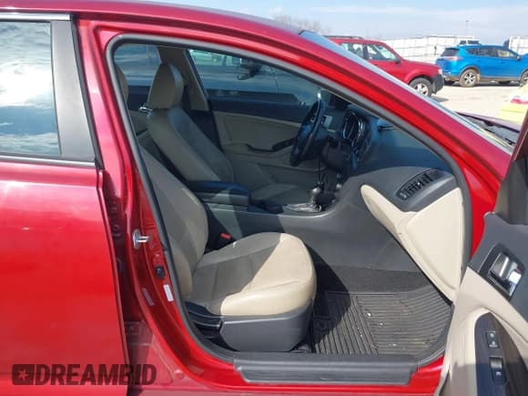 ✅ 2012 Kia Optima EX • VIN: 5XXGN4A74CG007796 • Лот: 43773363. Опубликован ранее на IAAI с пробегом 183 126 миль. Бесплатный доступ к архиву аукционных продаж из США и подробный отчёт об истории автомобиля на DreamBid. Изображение 5.