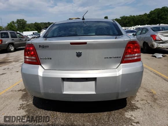 ✅ 2010 Dodge Avenger Express • VIN: 1B3CC1FB2AN175648 • Лот: 67585404. Опубликован ранее на Copart с пробегом 194 799 миль. Бесплатный доступ к архиву аукционных продаж из США и подробный отчёт об истории автомобиля на DreamBid. Изображение 6.