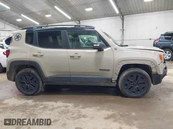 ✅ 2017 Jeep Renegade Trailhawk • VIN: ZACCJBCB6HPE97998 • Lot: 42435849. Listed on IAAI with 105,490 mi. Free auction sales archive from the USA and detailed vehicle history report at DreamBid. Image 13.