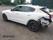✅ 2020 Maserati Levante • VIN: ZN661XUA0LX349267 • Lot: 42704045. Wystawiony na IAAI z przebiegiem 45 839 mil. Bezpłatny archiwum sprzedaży aukcyjnych z USA i szczegółowy raport historii pojazdu na DreamBid. Zdjęcie 3.
