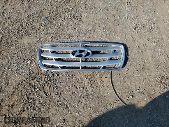 ✅ 2010 Hyundai Santa Fe GL • VIN: 5NMSG3AB3AH399378 • Lot: 70270414. Listed on Copart with Not provided. Free auction sales archive from the USA and detailed vehicle history report at DreamBid. Image 13.