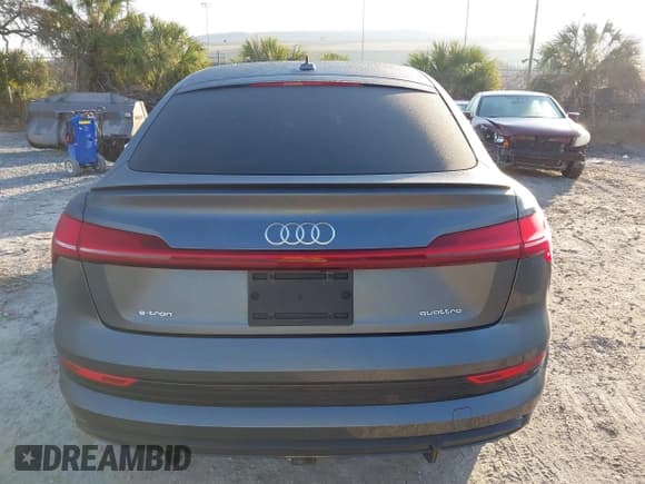✅ 2021 Audi e-tron Sportback Premium Plus • VIN: WA12AAGE1MB028858 • Lot: 41517141. Listed on IAAI with 69,413 mi. Free auction sales archive from the USA and detailed vehicle history report at DreamBid. Image 17.