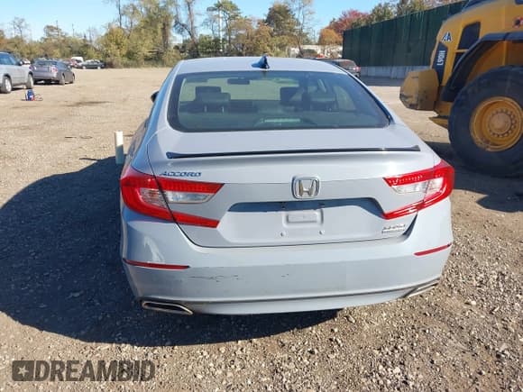 ✅ 2021 Honda Accord Sport SE • VIN: 1HGCV1F44MA010885 • Lot: 43511344. Listed on IAAI with 34,312 mi. Free auction sales archive from the USA and detailed vehicle history report at DreamBid. Image 16.