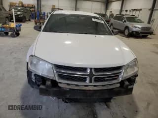 ✅ 2013 Dodge Avenger SE • VIN: 1C3CDZAB9DN684386 • Lot: 45162405. Wystawiony na Copart z przebiegiem 152 140 mil. Bezpłatny archiwum sprzedaży aukcyjnych z USA i szczegółowy raport historii pojazdu na DreamBid. Zdjęcie 5.