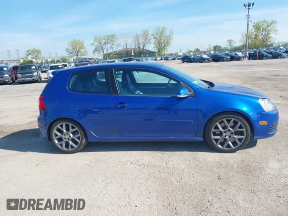 ✅ 2008 Volkswagen R32 • VIN: WVWKC71K88W048072 • Лот: 42187517. Опубликован ранее на IAAI с пробегом 162 845 миль. Бесплатный доступ к архиву аукционных продаж из США и подробный отчёт об истории автомобиля на DreamBid. Изображение 13.