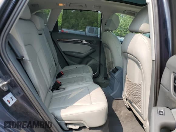 ✅ 2014 Audi Q5 • VIN: WA1VMBFP6EA071290 • Лот: 58481165. Опубликован ранее на Copart с пробегом 111 939 миль. Бесплатный доступ к архиву аукционных продаж из США и подробный отчёт об истории автомобиля на DreamBid. Изображение 11.