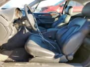 ✅ 1999 Mercedes-Benz CLK 320/430 • VIN: WDBLJ65G8XF063064 • Lot: 90895715. Wystawiony na Copart z przebiegiem 47 251 mil. Bezpłatny archiwum sprzedaży aukcyjnych z USA i szczegółowy raport historii pojazdu na DreamBid. Zdjęcie 7.