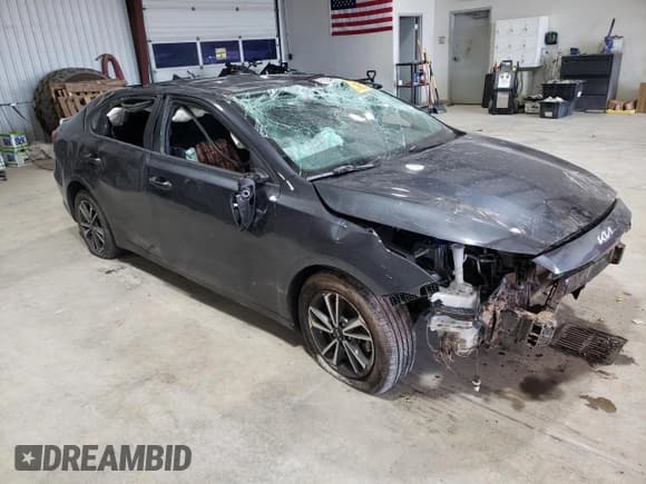 ✅ 2023 Kia Forte LXS • VIN: 3KPF24AD0PE533383 • Лот: 91154545. Опубликован ранее на Copart с пробегом 26 087 миль. Бесплатный доступ к архиву аукционных продаж из США и подробный отчёт об истории автомобиля на DreamBid. Изображение 4.