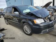 ✅ 2015 Chrysler Town & Country Touring L • VIN: 2C4RC1CG3FR728312 • Lot: 83452204. Wystawiony na Copart z przebiegiem 136 098 mil. Bezpłatny archiwum sprzedaży aukcyjnych z USA i szczegółowy raport historii pojazdu na DreamBid. Zdjęcie 4.