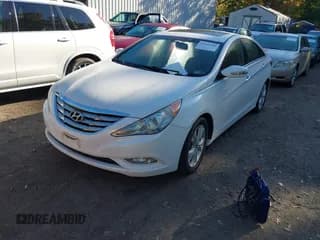 ✅ 2011 Hyundai Sonata SE • VIN: 5NPEC4AC6BH306154 • Lot: 43533201. Listed on IAAI with 129,680 mi. Free auction sales archive from the USA and detailed vehicle history report at DreamBid. Image 2.